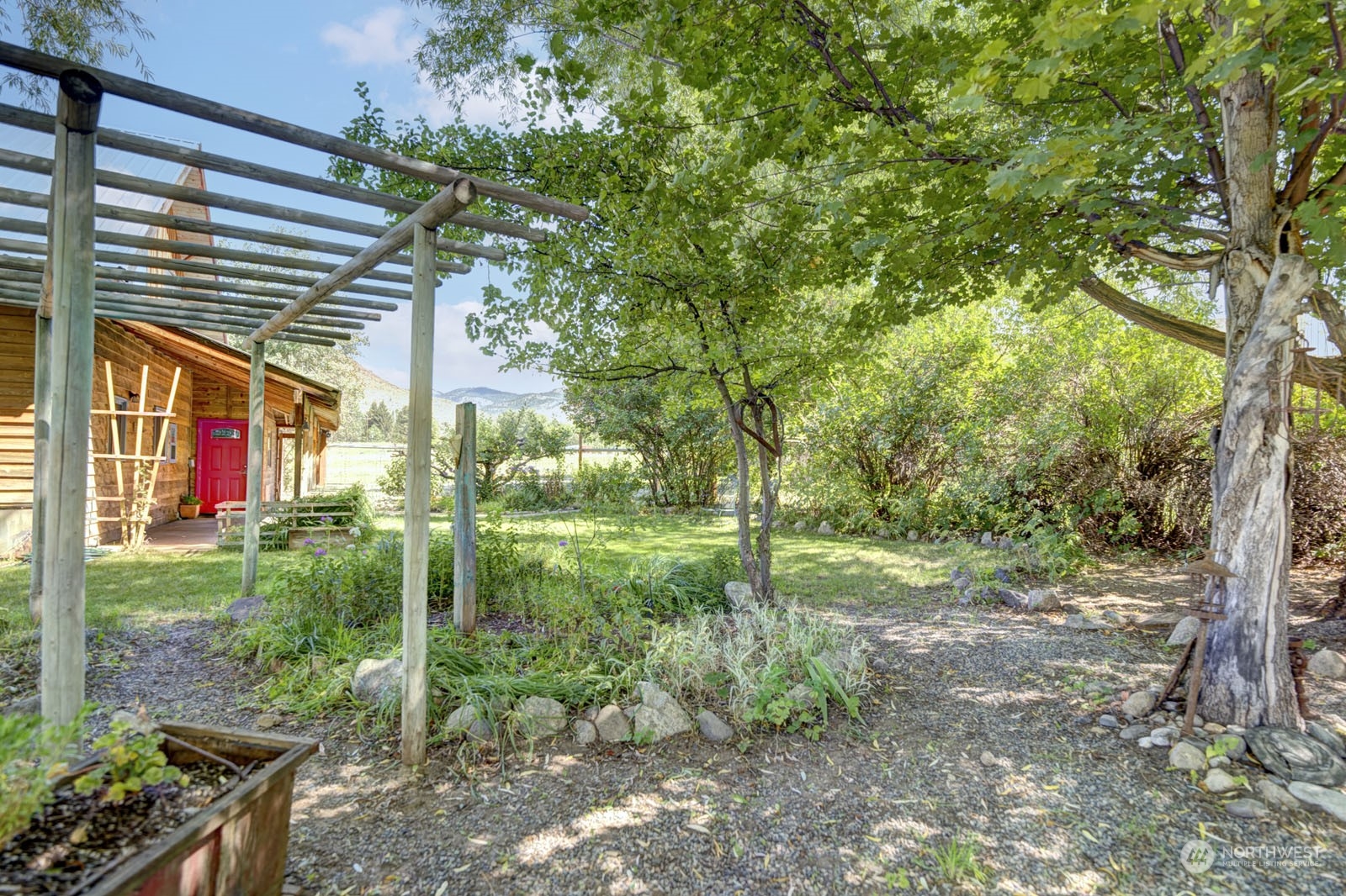 667 Twisp-Winthrop Eastside Road Winthrop, WA 98862 - Photo 17 of 40 Gallery Image 17