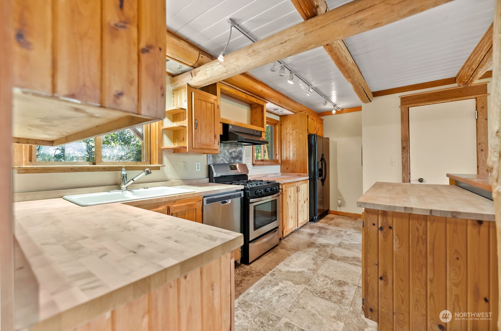 667 Twisp-Winthrop Eastside Road Winthrop, WA 98862 - Photo 21 of 40 Gallery Image 21