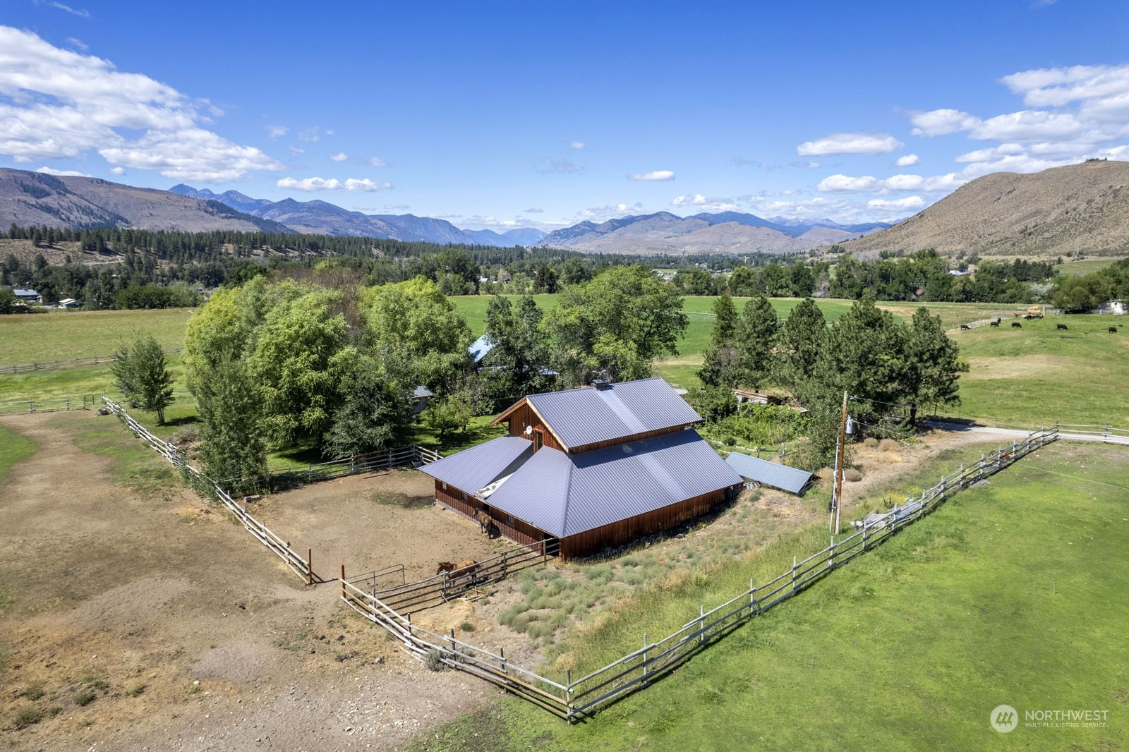 667 Twisp-Winthrop Eastside Road Winthrop, WA 98862 - Photo 8 of 40 Gallery Image 8