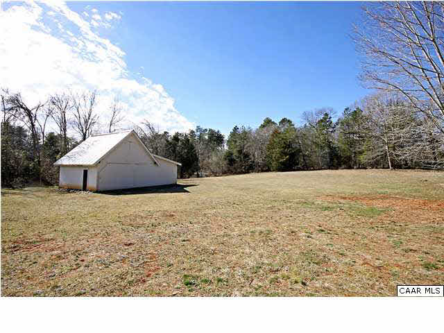 254 Dry Bridge Road Charlottesville, VA 22903 - Photo 25 of 26 a outdoor space with wooden fence