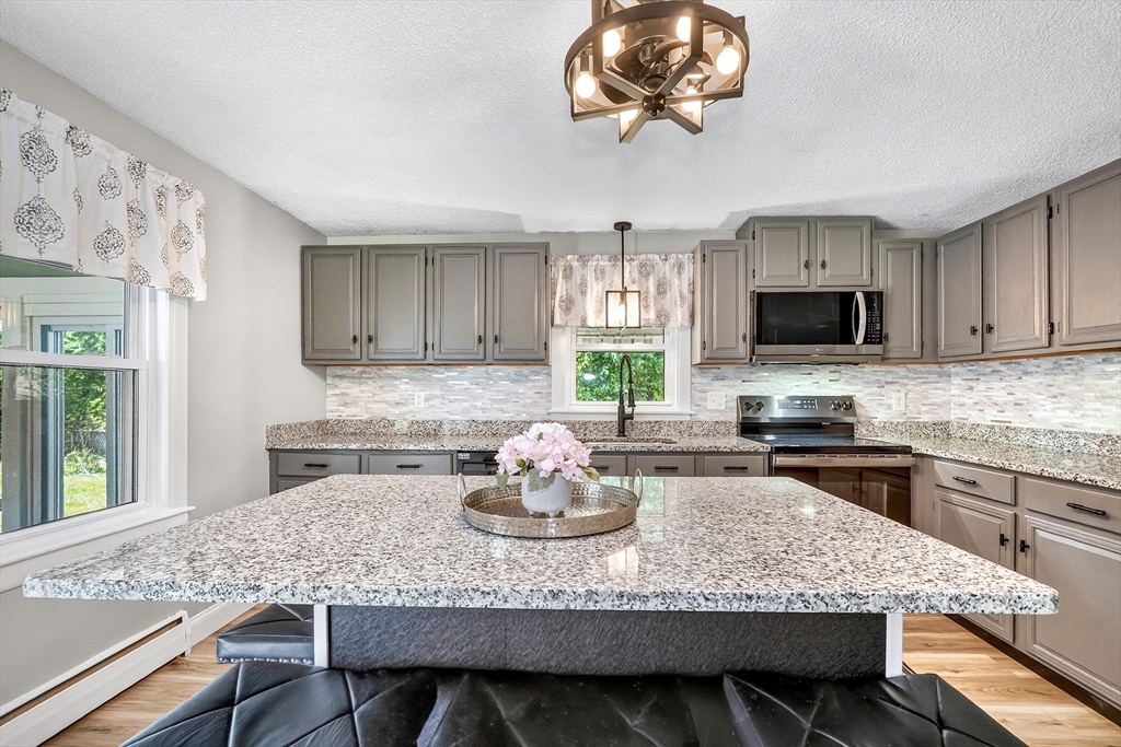 772 Trull Road Tewksbury, MA 01876 - Photo 5 of 42 Gallery Image 5