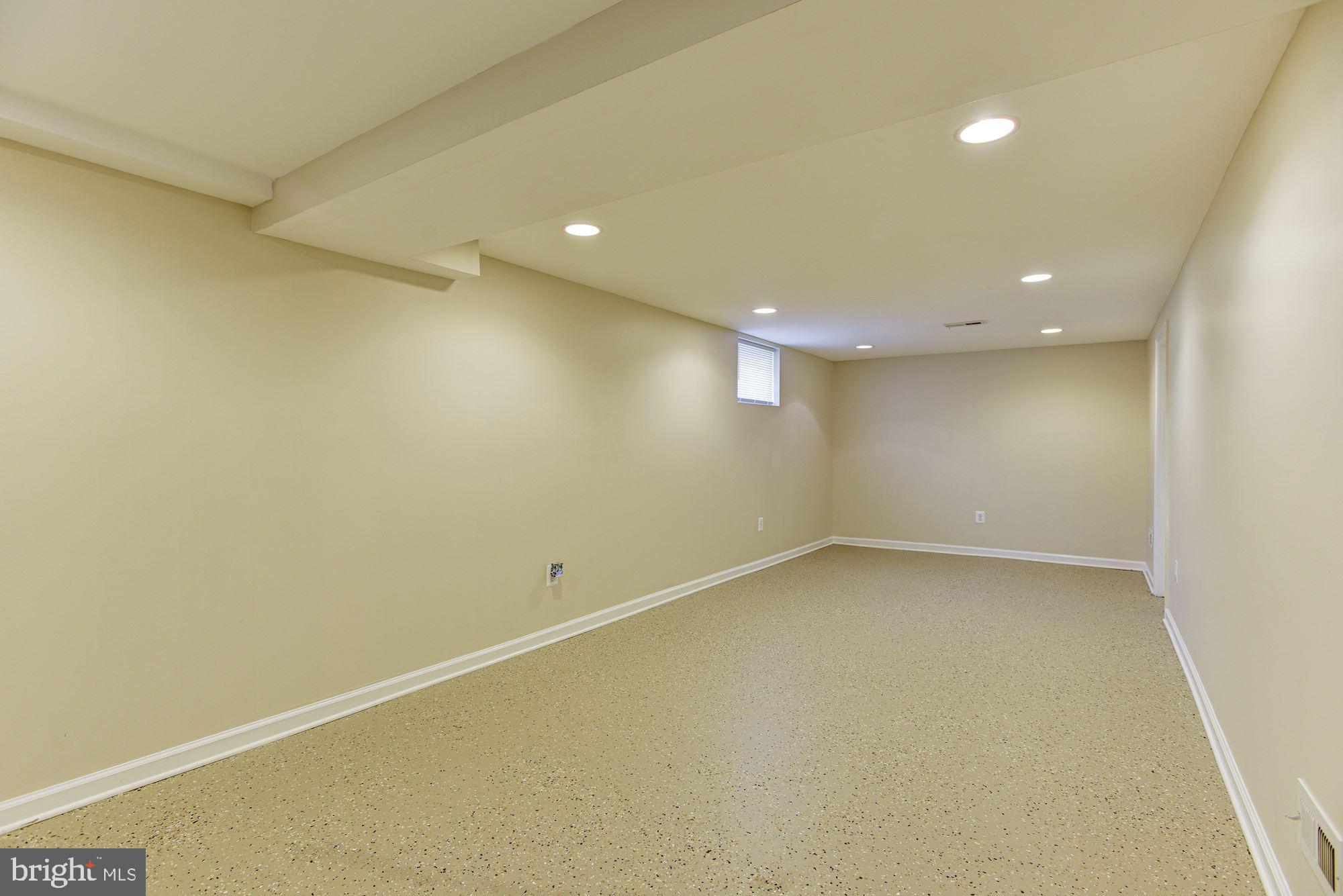 2531 Glencoe Road Baltimore, MD 21234 - Photo 18 of 26 Family Room