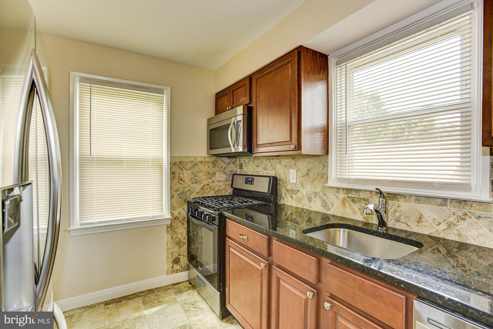 2531 Glencoe Road Baltimore, MD 21234 - Photo 10 of 26 Kitchen