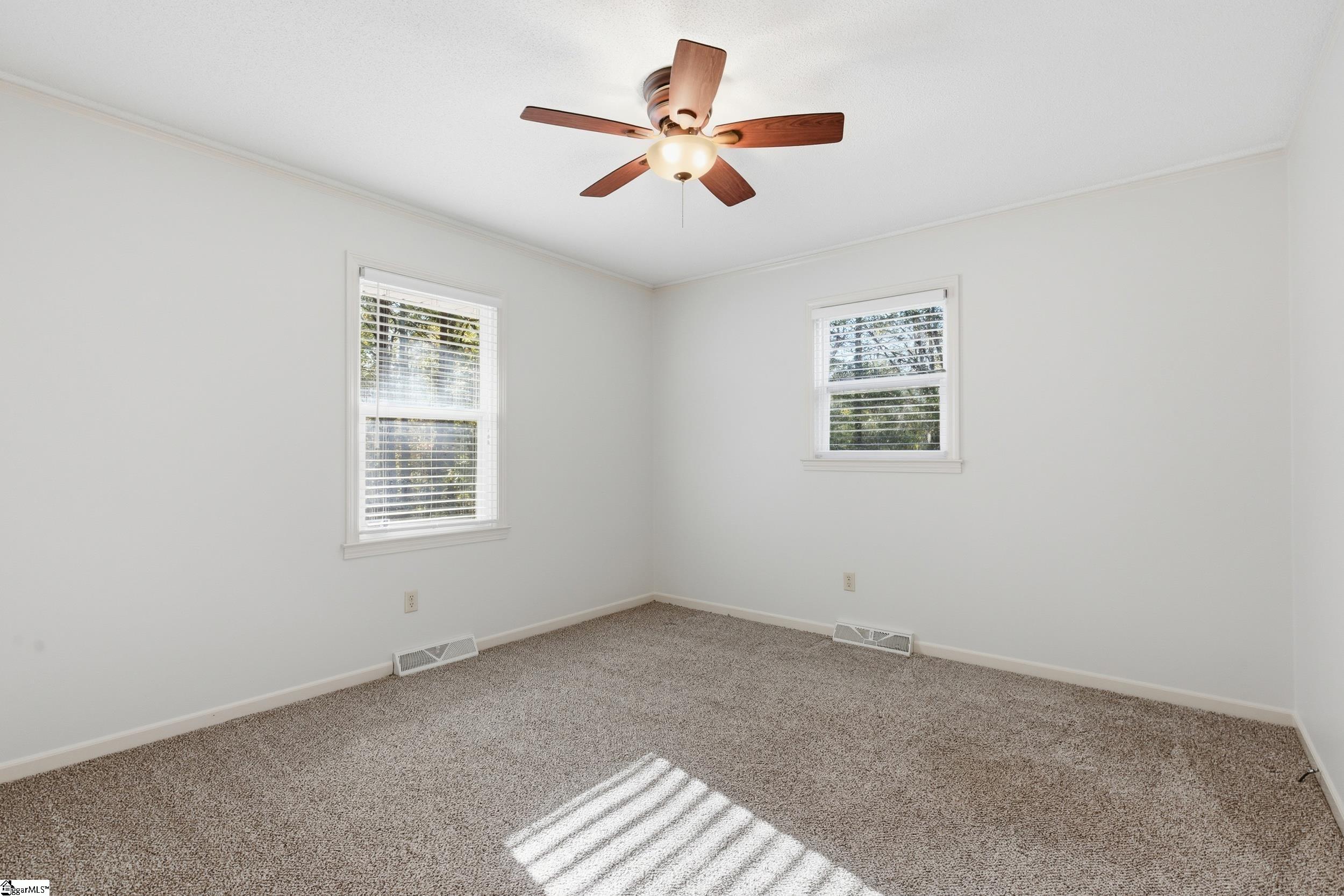 944 Black Snake Road Easley, SC 29640 - Photo 16 of 39