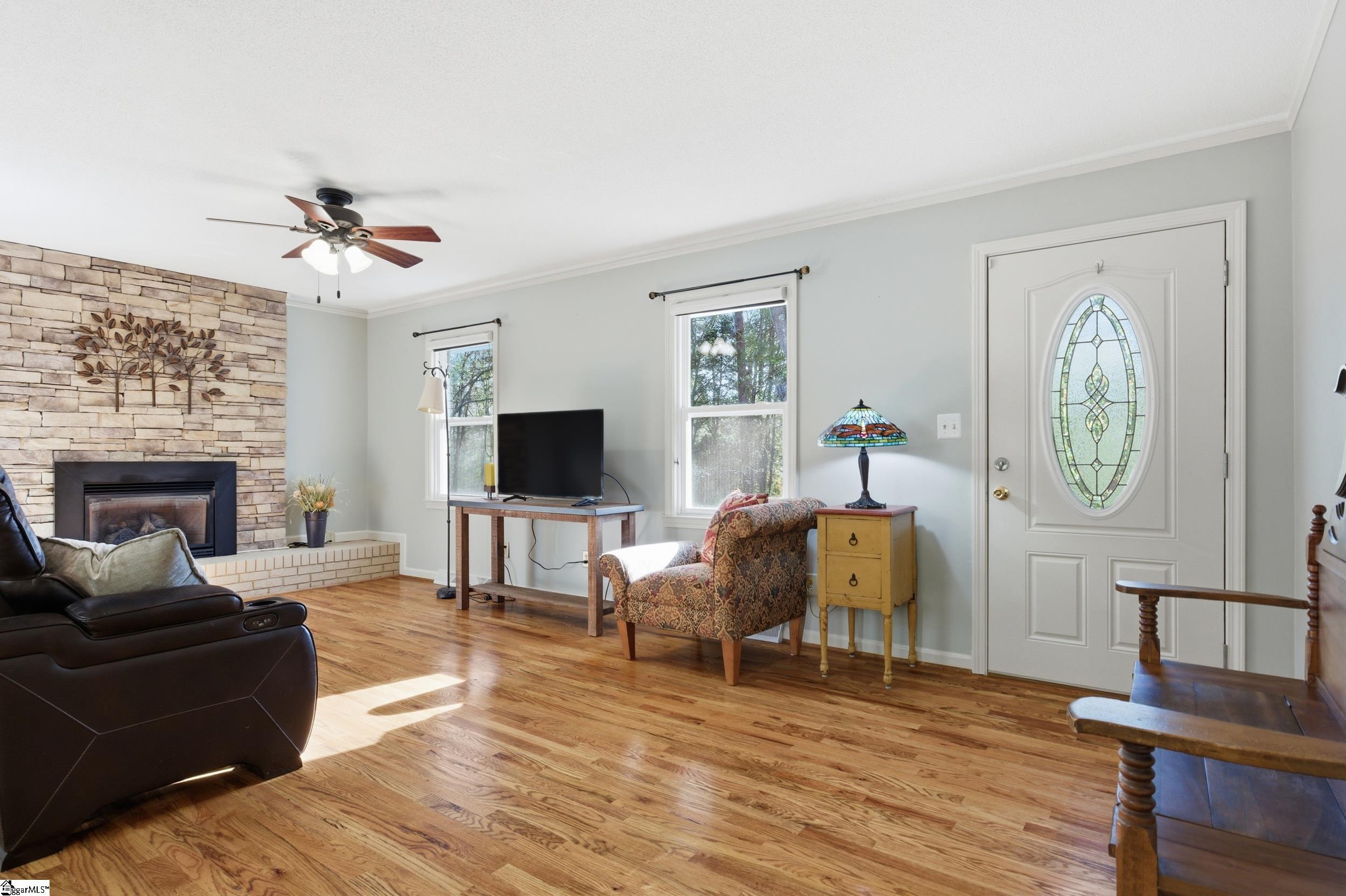 944 Black Snake Road Easley, SC 29640 - Photo 5 of 39