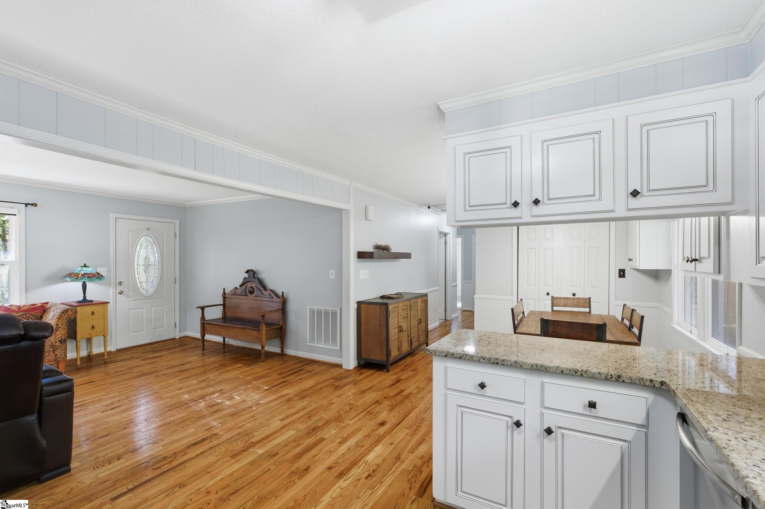 944 Black Snake Road Easley, SC 29640 - Photo 9 of 39