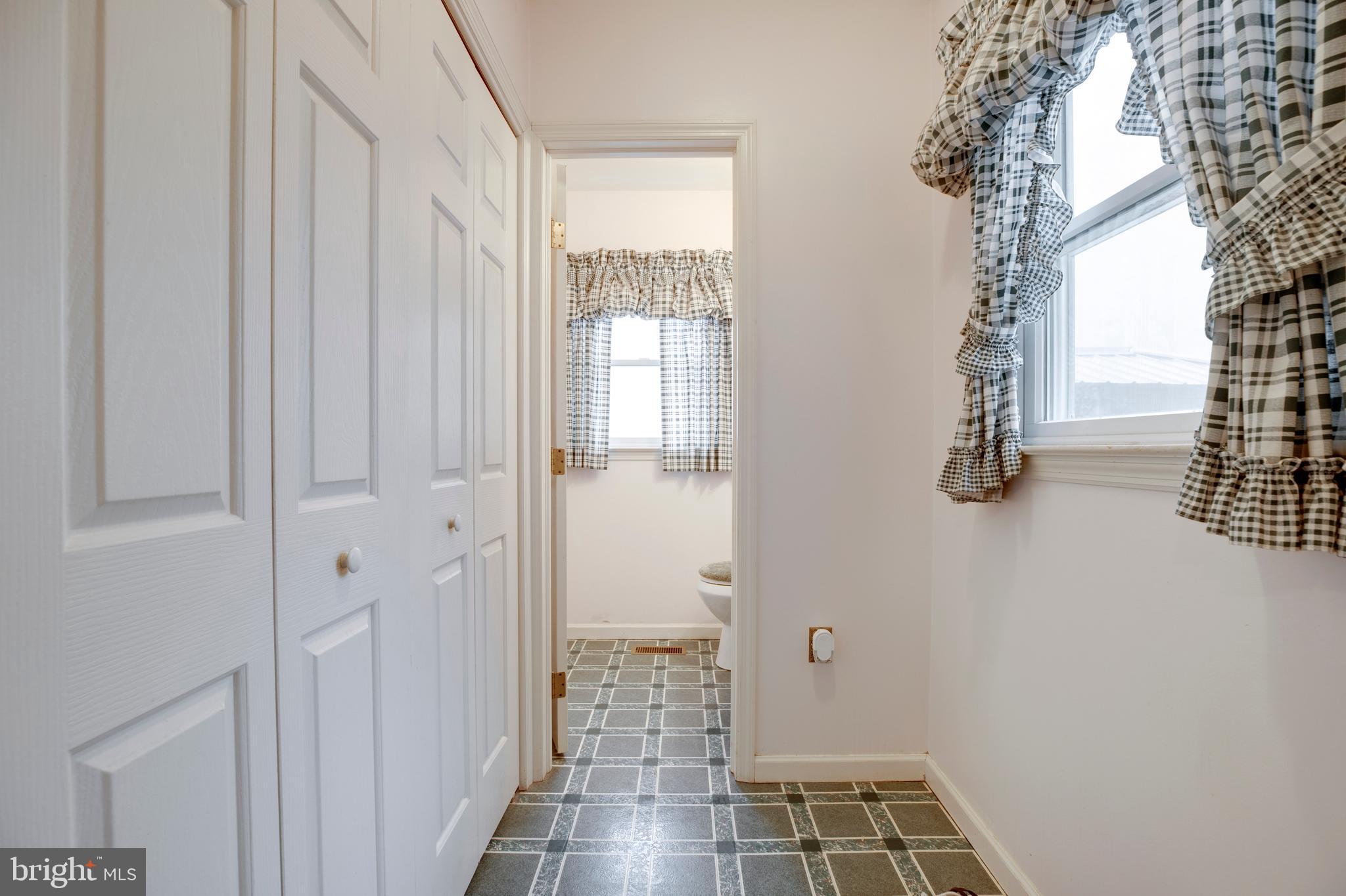 20711 Blue Ridge Mountain Road Paris, VA 20130 - Photo 27 of 82 main level powder room