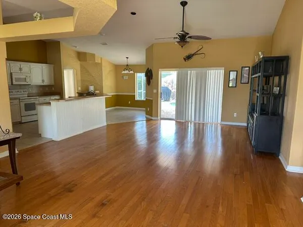 $450,000 | 423 Phillips Creek Lane, New Smyrna Beach, FL 32168