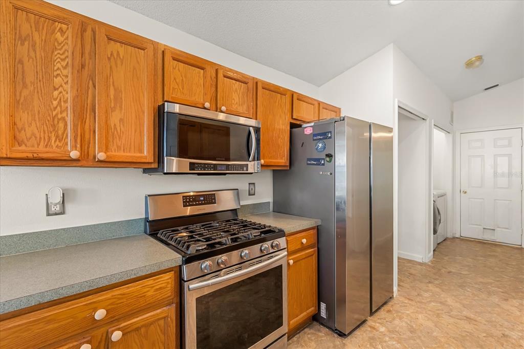 2831 Wilshire Road Clermont, FL 34714 - Photo 12 of 36