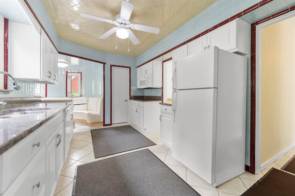 927 McNeilly Road Pittsburgh, PA 15226 - Photo 29 of 36 Gallery Image 29