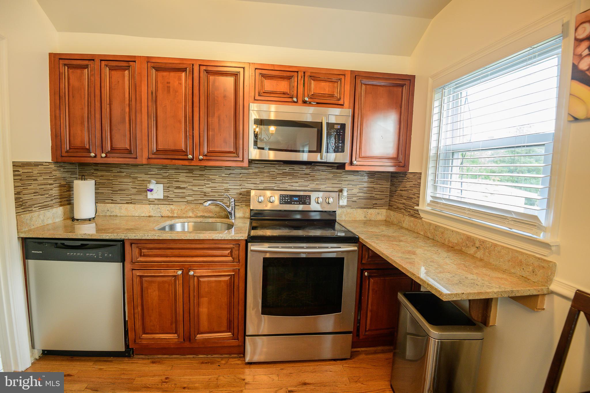 6942 Decatur Place Hyattsville, MD 20784 - Photo 4 of 21 Gallery Image 4