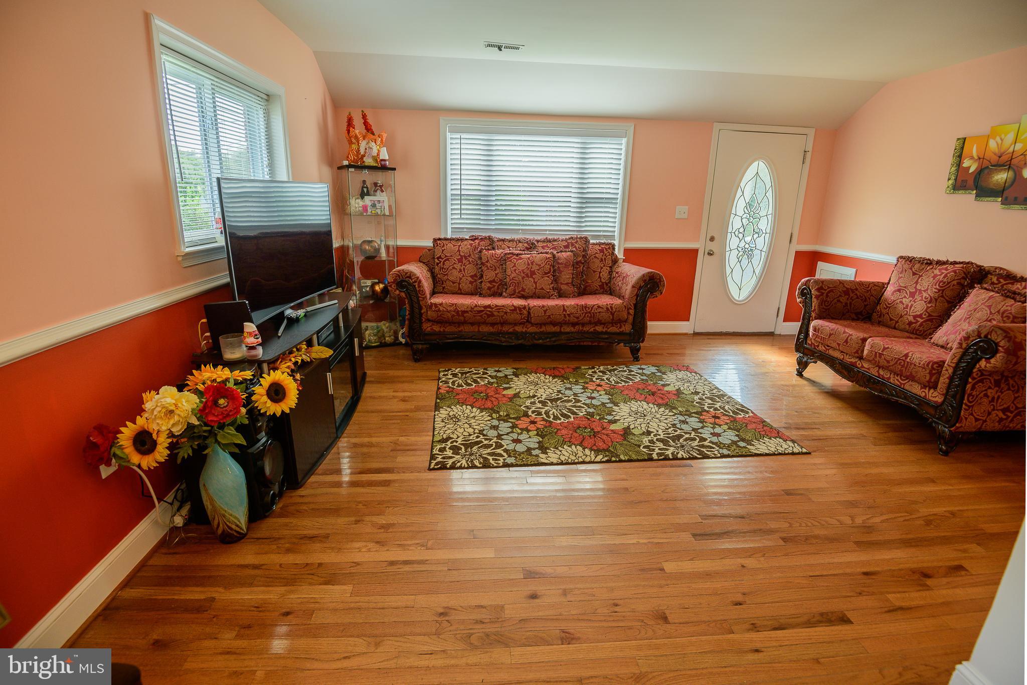 6942 Decatur Place Hyattsville, MD 20784 - Photo 8 of 21 Gallery Image 8