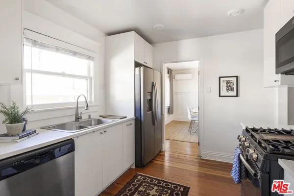 $4,750 | 211 South Burlington Avenue, Los Angeles, CA 90057