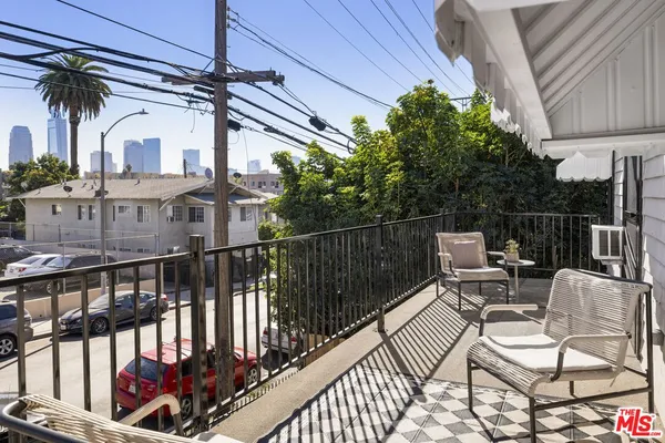 $4,750 | 211 South Burlington Avenue, Los Angeles, CA 90057
