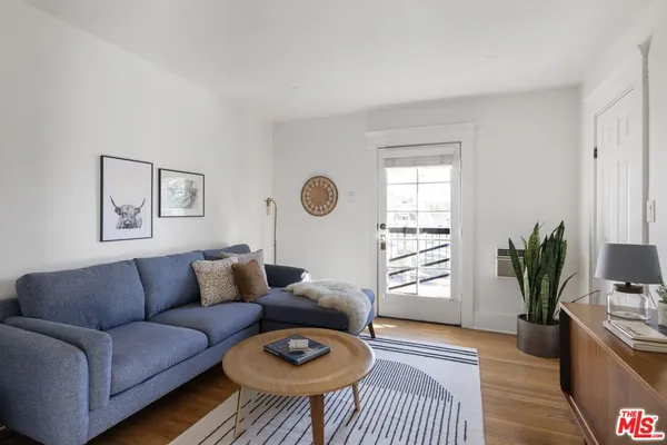 $4,750 | 211 South Burlington Avenue, Los Angeles, CA 90057