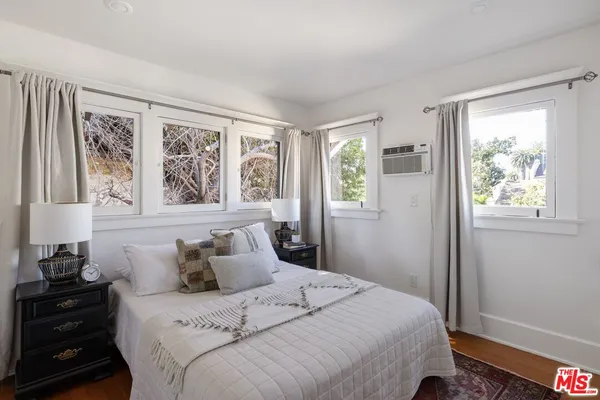 $4,750 | 211 South Burlington Avenue, Los Angeles, CA 90057