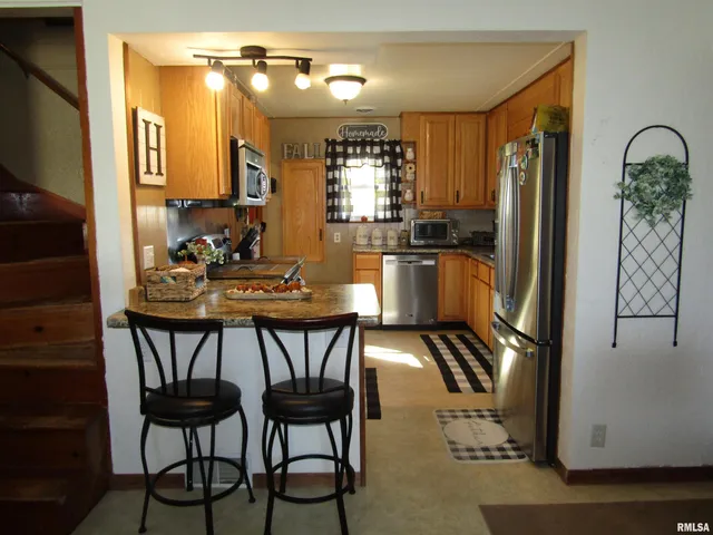 $147,500 | 1320 North Broadway Street, Lewistown, IL 61542