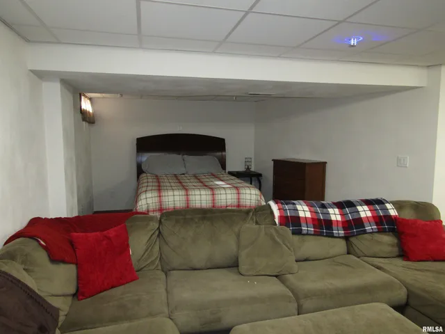 $147,500 | 1320 North Broadway Street, Lewistown, IL 61542