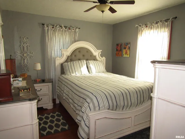 $147,500 | 1320 North Broadway Street, Lewistown, IL 61542