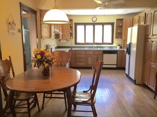 279 First Parish Road Scituate, MA 02066 - Photo 5 of 17