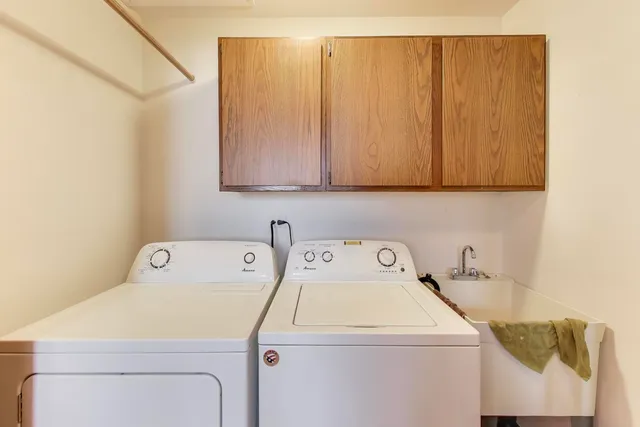 $3,850 | 12111 68th Court, Palos Heights, IL 60463