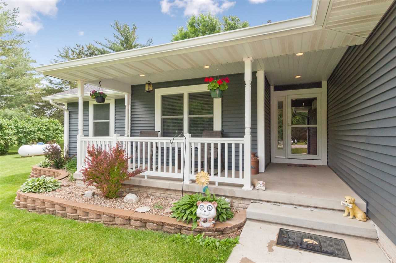 981 Cedar Crest Road Cedar Rapids, IA 52403 - Photo 2 of 26 Gallery Image 2