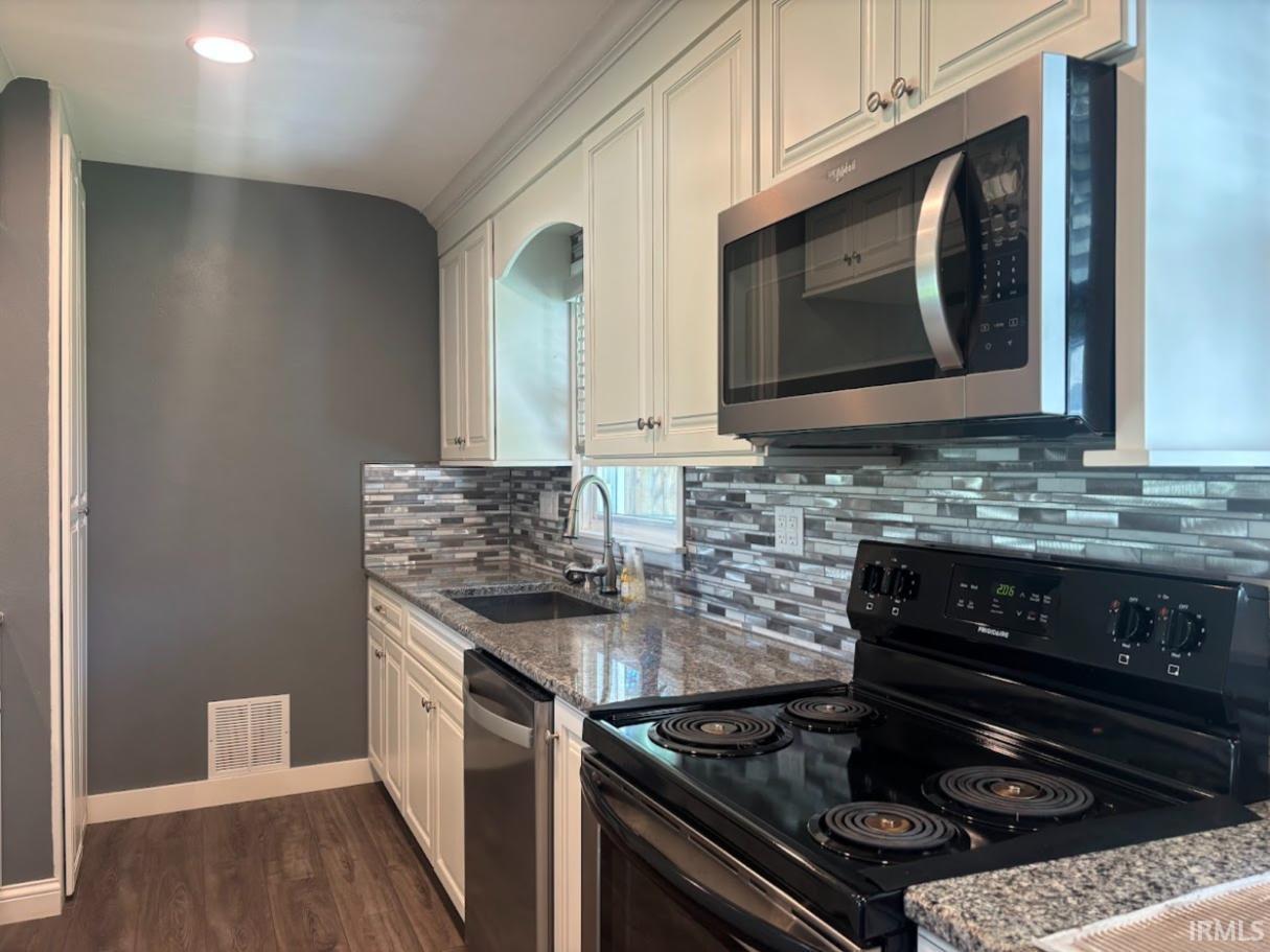 4 Maple Court, Unit 1 Washington, IN 47501 - Photo 3 of 18