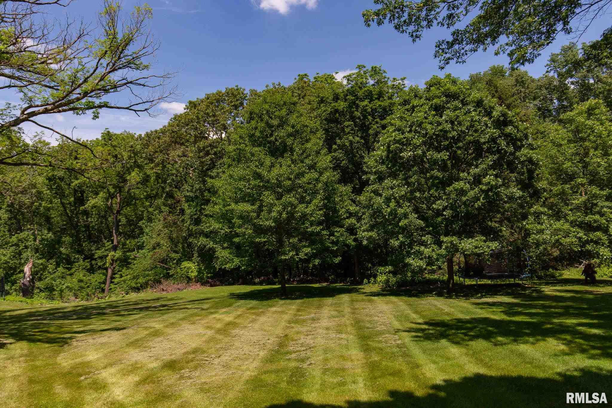 133 Forest Road Davenport, IA 52803 - Photo 26 of 31 Gallery Image 26