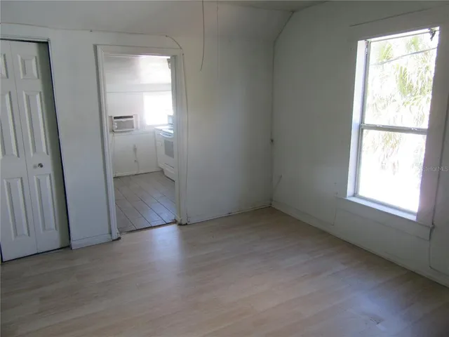 $1,100 | 524 3rd Street North, Unit D, St. Petersburg, FL 33701