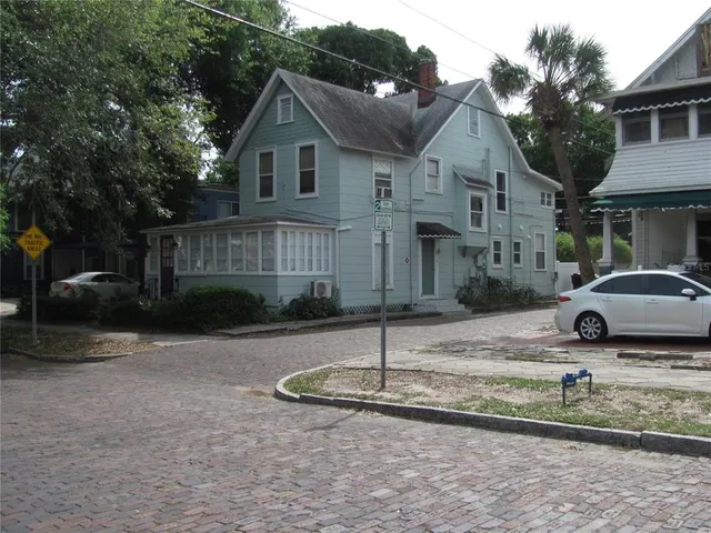 $1,100 | 524 3rd Street North, Unit D, St. Petersburg, FL 33701