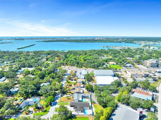 $1,600,000 | 8101 38th Avenue North, St. Petersburg, FL 33709