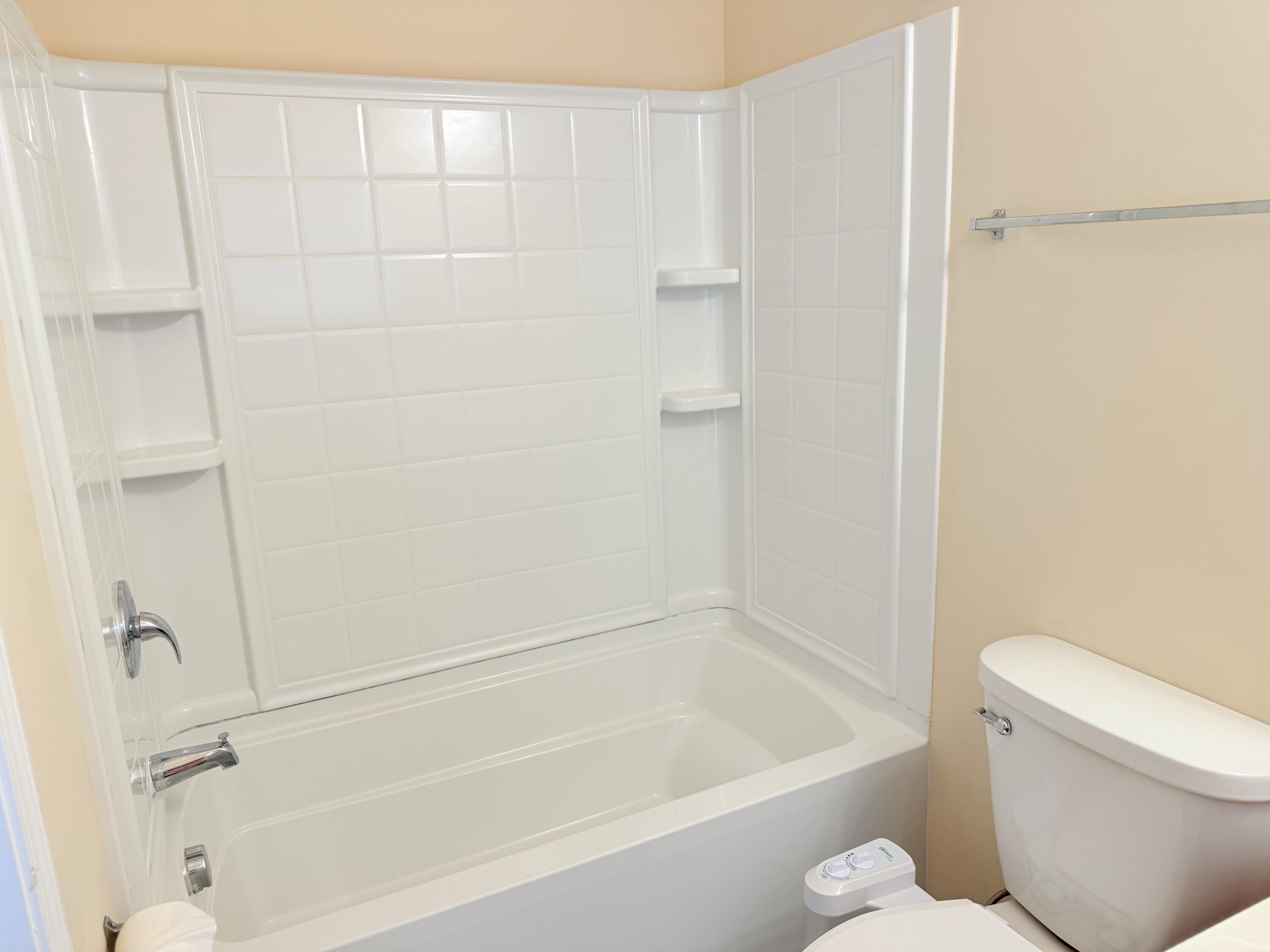 804 Rue Drive Charleston, SC 29414 - Photo 9 of 10 Bathroom 2