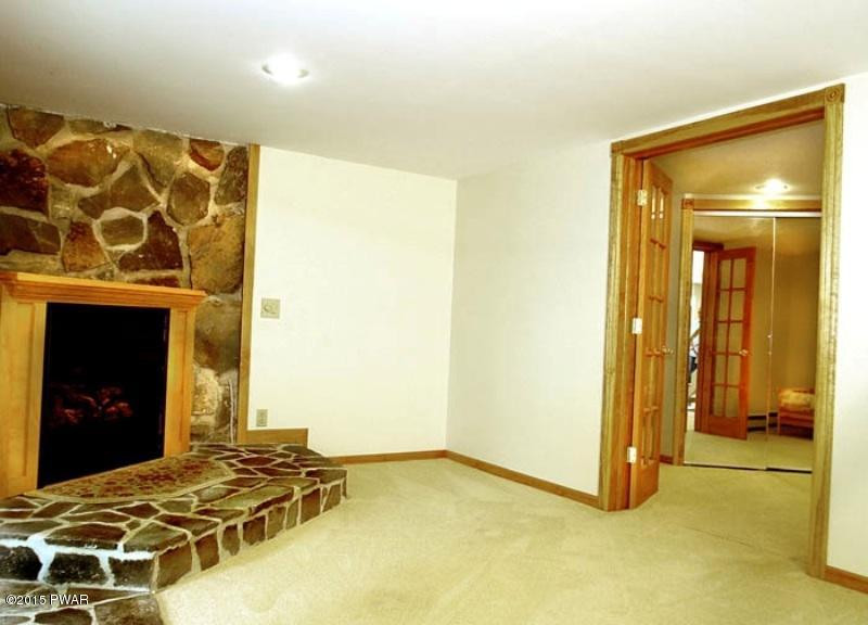 1070 Mustang Road Lake Ariel, PA 18436 - Photo 14 of 30 Gallery Image 14