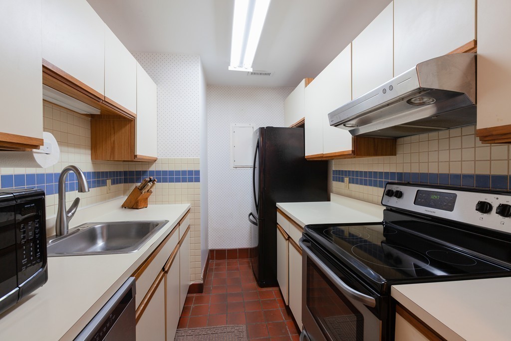 35 Eldridge Road, Unit 106 Boston, MA 02130 - Photo 6 of 24 Gallery Image 6