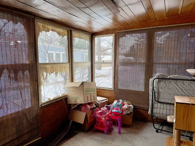 $69,900 | 122 Falling Creek Circle, Janesville, WI 53548