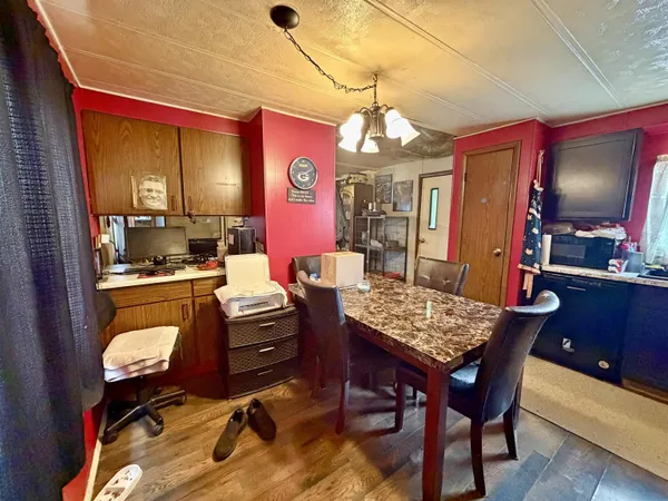 $64,000 | 122 Falling Creek Circle, Janesville, WI 53548