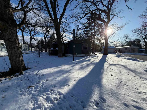 $64,900 | 122 Falling Creek Circle, Janesville, WI 53548