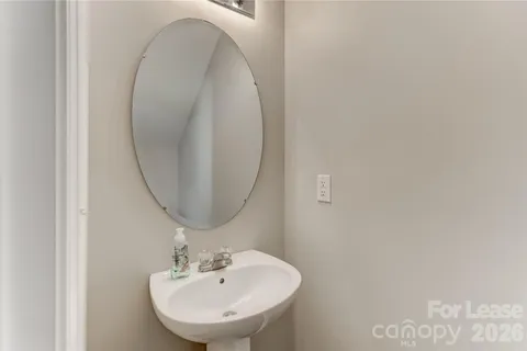 $1,950 | 524 Stillgreen Lane, Charlotte, NC 28214