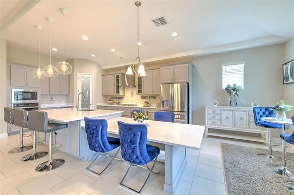 $730,000 | 7401 Paradiso Drive, Apollo Beach, FL 33572