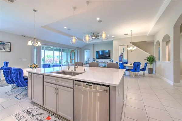$730,000 | 7401 Paradiso Drive, Apollo Beach, FL 33572