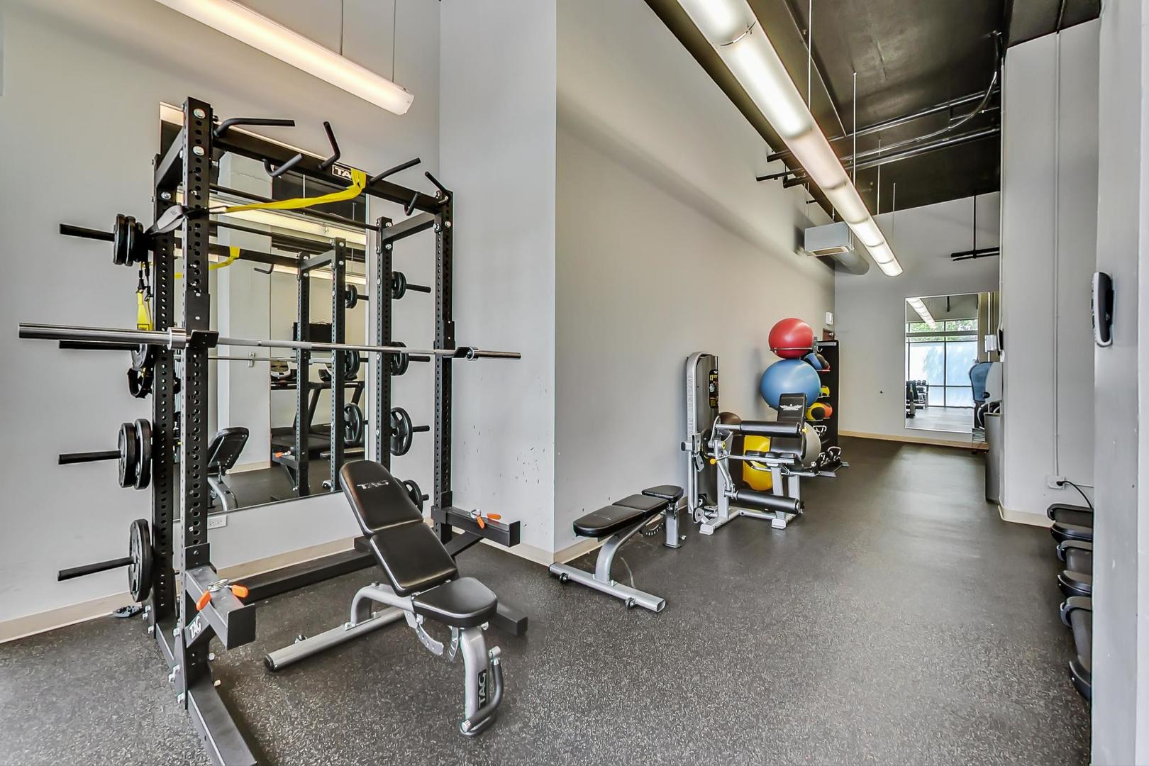225 South Sangamon Street, Unit 802 Chicago, IL 60607 - Photo 24 of 25