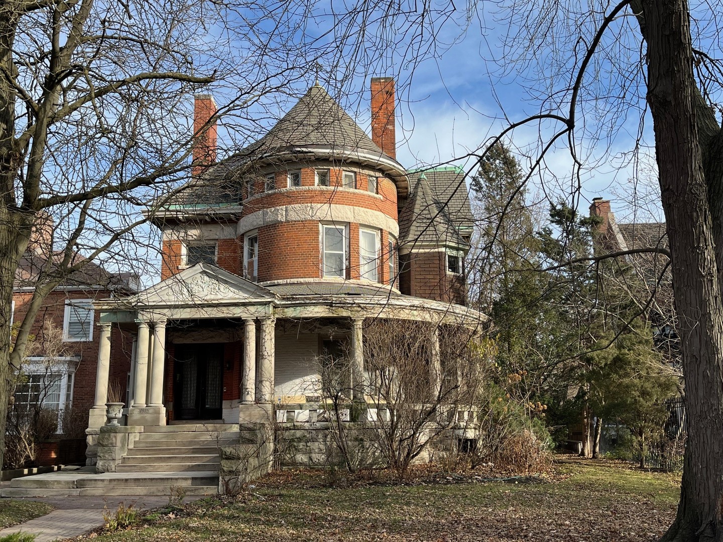 4935 South Greenwood Ave  