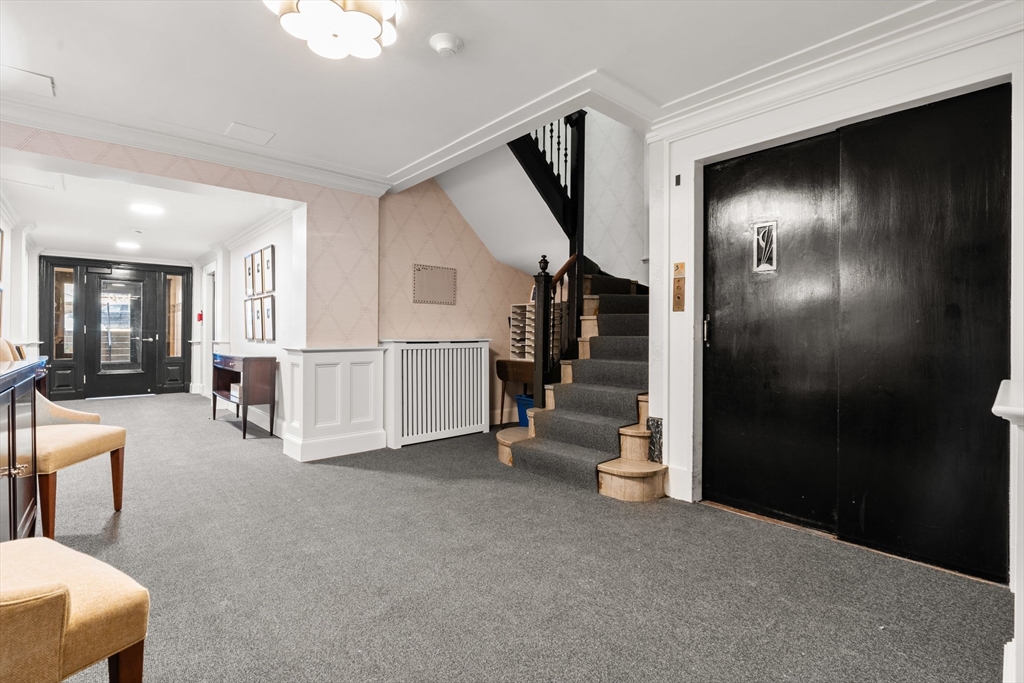 255 Beacon Street, Unit 21 Boston, MA 02116 - Photo 16 of 22