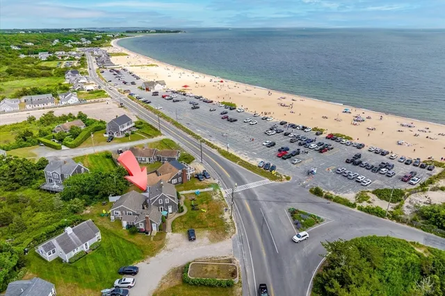$1,650,000 | 1060 Craigville Beach Road, Barnstable, MA 02632