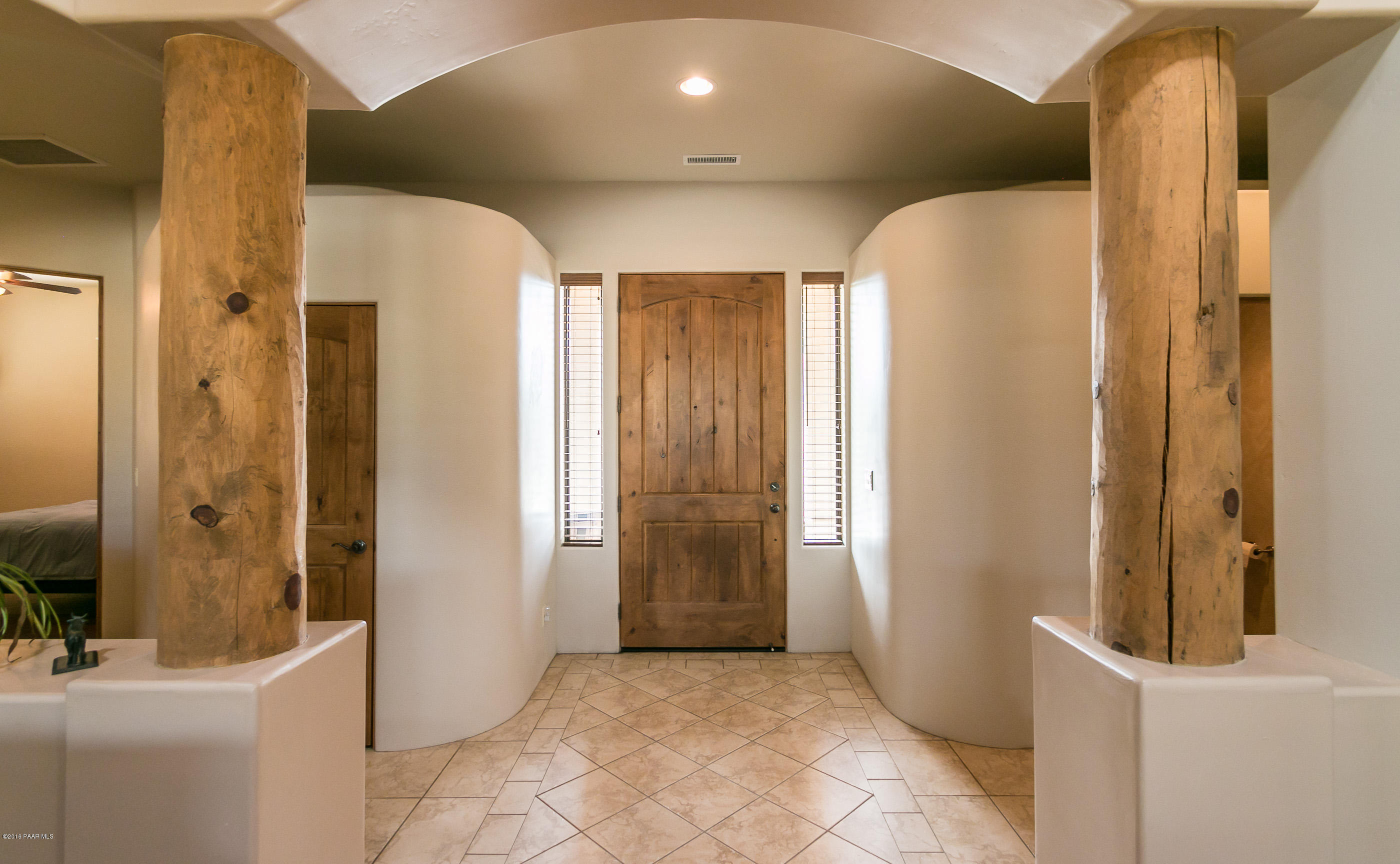5600 West Almosta Ranch Road Prescott, AZ 86305 - Photo 4 of 26 006_Foyer