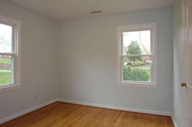 2605 Spring Road Southwest Roanoke, VA 24015 - Photo 11 of 33 Picture 2