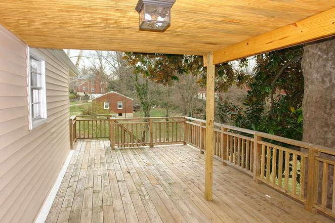 2605 Spring Road Southwest Roanoke, VA 24015 - Photo 24 of 33 Picture 15