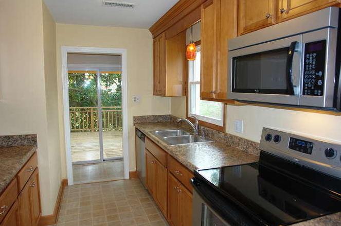 2605 Spring Road Southwest Roanoke, VA 24015 - Photo 8 of 33 5