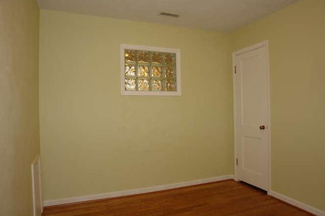 2605 Spring Road Southwest Roanoke, VA 24015 - Photo 10 of 33 Picture 4