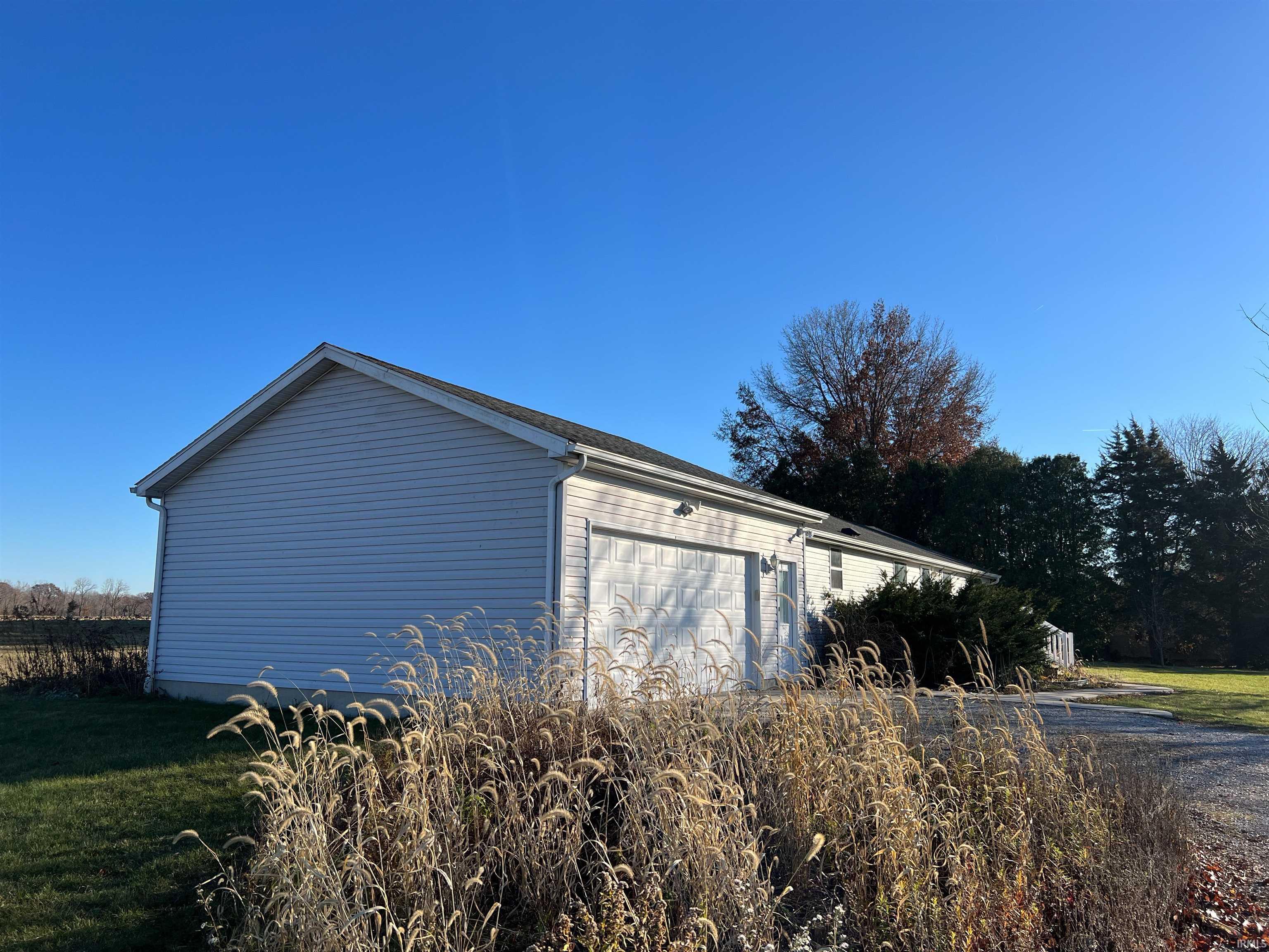 5239 South 800 West Delphi, IN 46923 - Photo 3 of 19